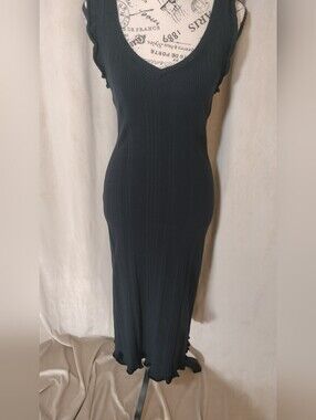 Daily Practice Women's Black Ribbed Knit Sleeveless V-Neck Dress. Size S